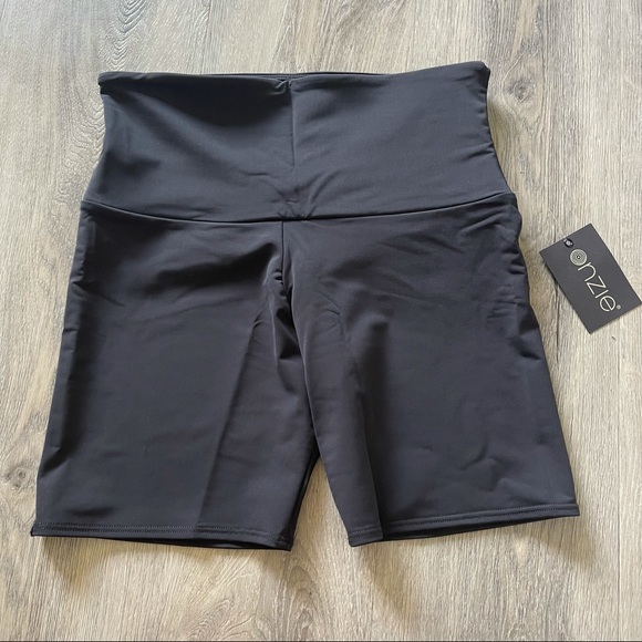 Onzie 5” Bike Short - Picture 4 of 5